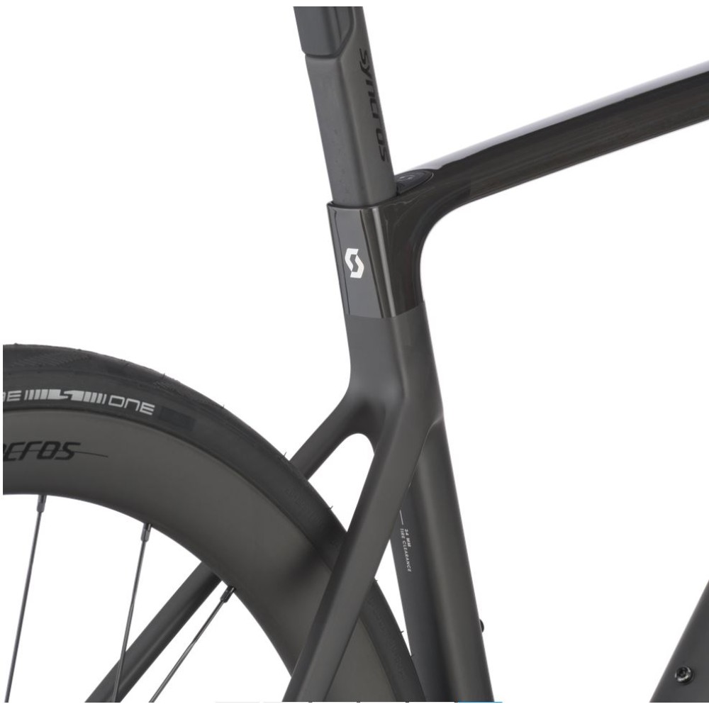 Шоссейный велосипед Scott Addict RC 30