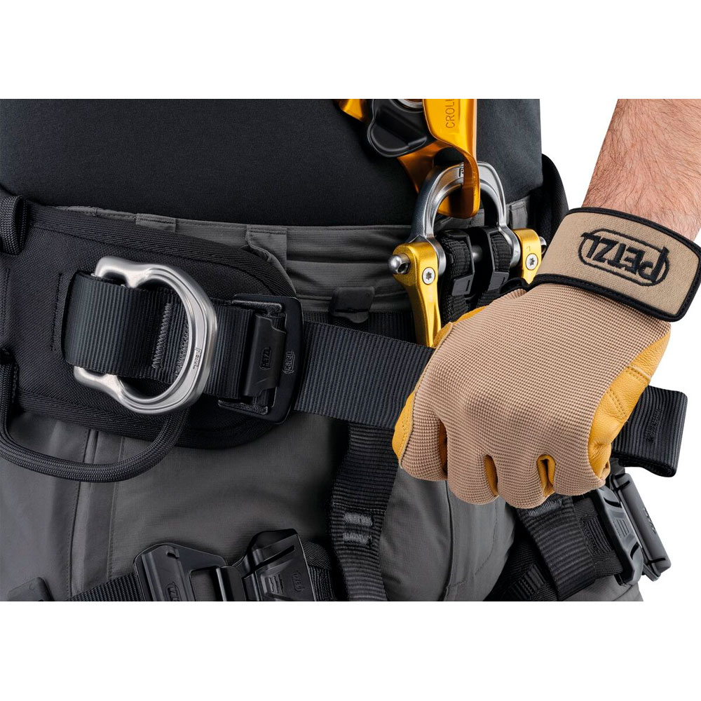Купить  Страховочная обвязка Petzl Astro International Version